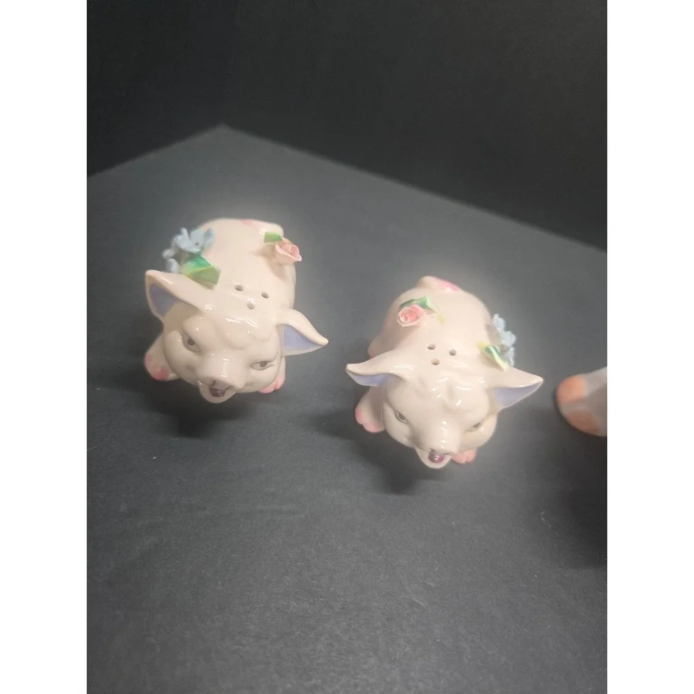 Vtg Lot Of 3 Pig Cottagecore Farmhouse Decor Lefton Bank Royal Windsor Shakers